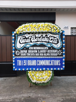 Papan Bunga Duka di Lebak Siliwangi